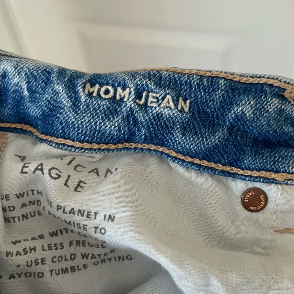 American Eagle Ripped Mom Jeans - Picture 6 of 6